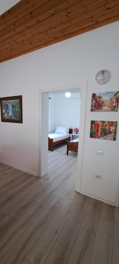 Villa Likaj เบราท ภายนอก รูปภาพ