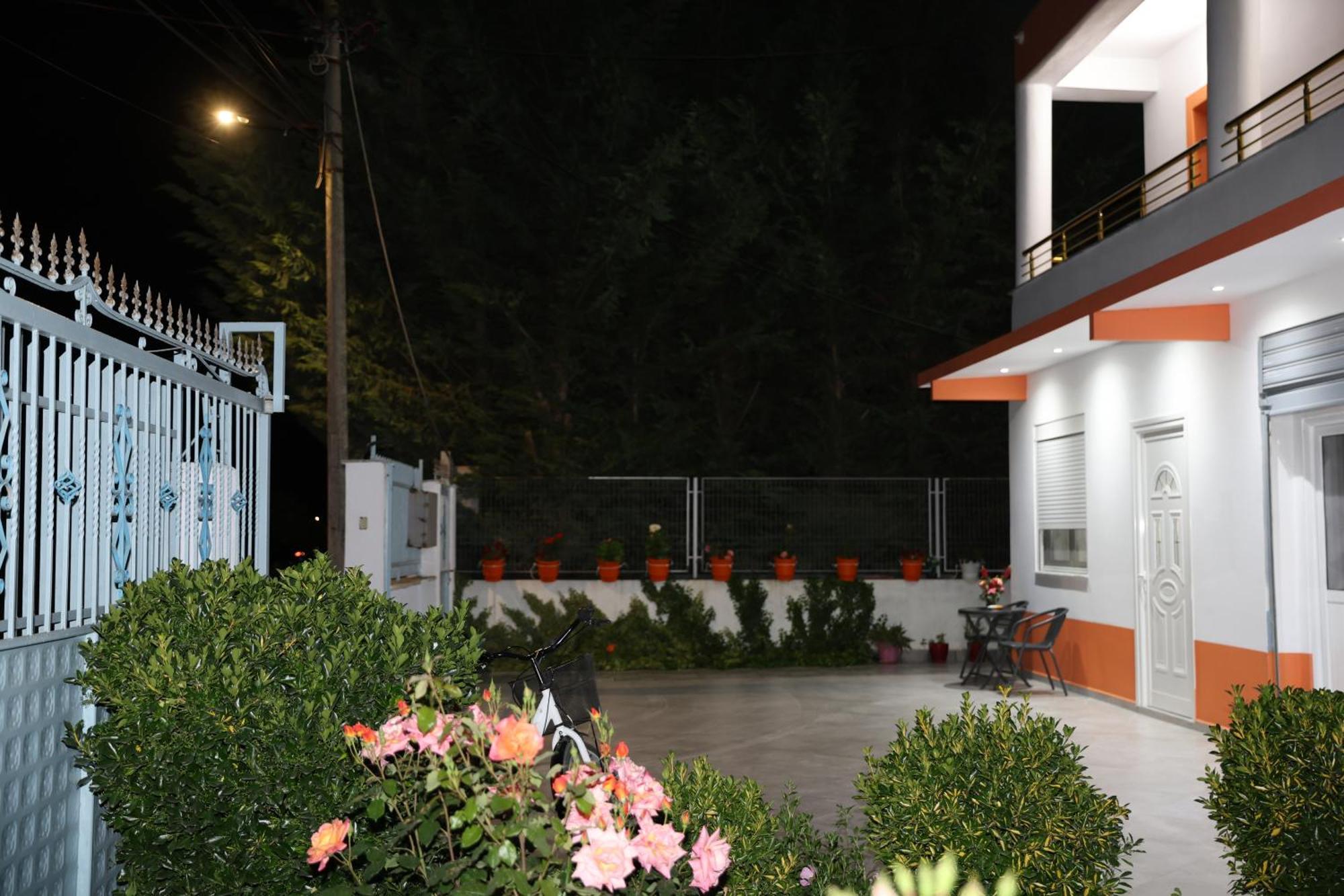 Villa Likaj เบราท ภายนอก รูปภาพ